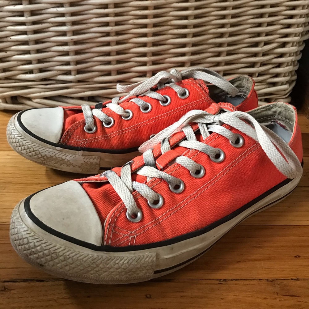 Bright Orange Unisex Converse - Size 6/8